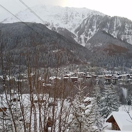 Hotel De La Telecabine Courmayeur Exteriör bild