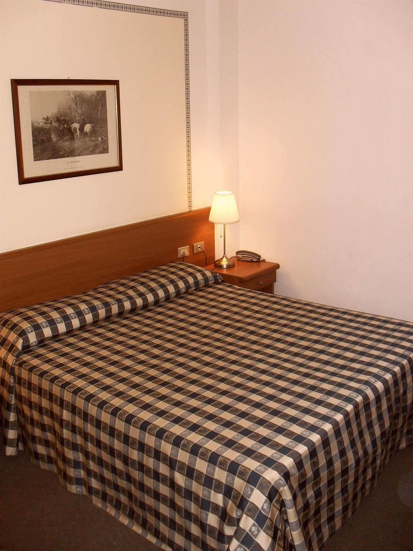 Hotel De La Telecabine Courmayeur Exteriör bild