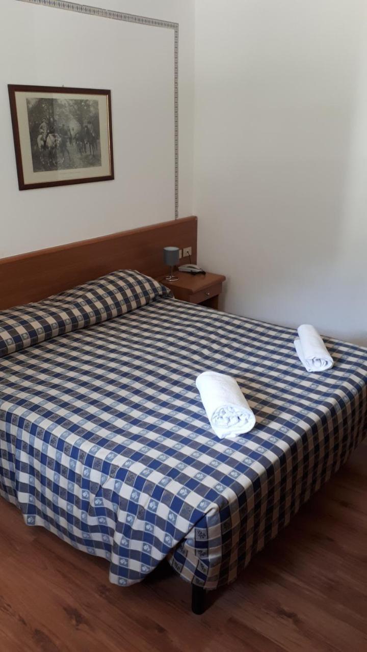 Hotel De La Telecabine Courmayeur Exteriör bild